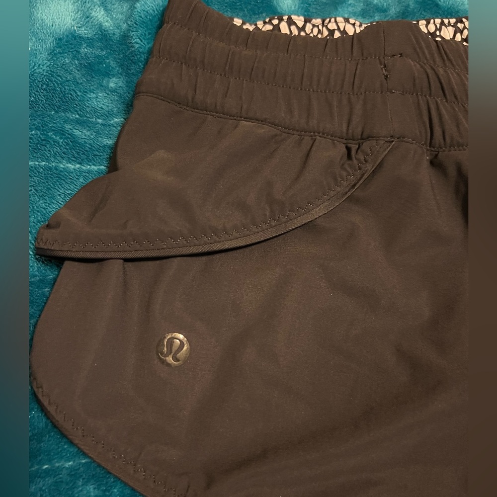 LIKE NEW LULULEMON Lululemon Surf Short II Black / Miss Mosaic Black